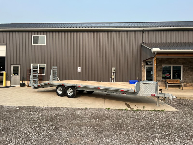 Equipment Haulers  Duratrail 25’ Deckover Float with Winch Photo